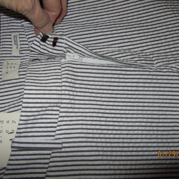 Women's Brand NWT Pair of a.n.d. (A New Day) Slim Ankle Pants Size 10R - Picture 8 of 9